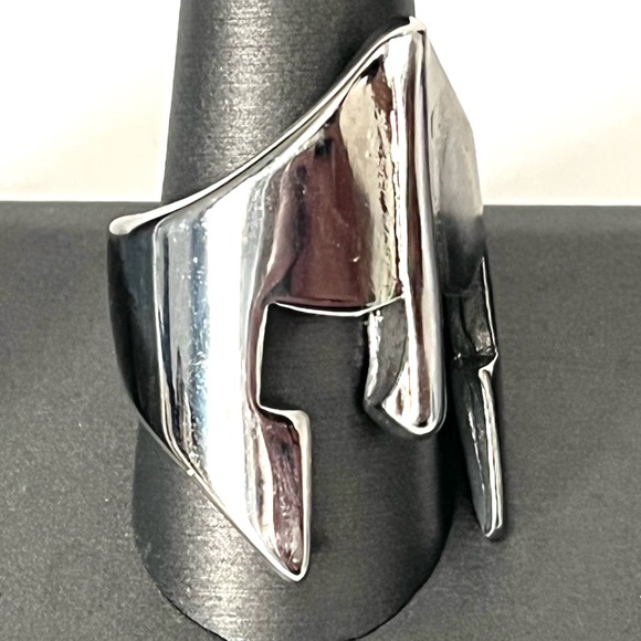 Men's Stunning Stainless Steel Spartan's Helmet Mask Ring - Picture 5 of 10